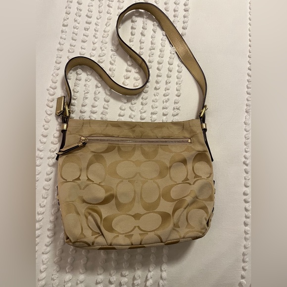 Coach crossbody bag - Picture 2 of 7